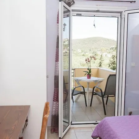 Panagiota Lägenhet Mavrovoúnion